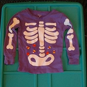 Carter's size 18 months pajama shirt.
